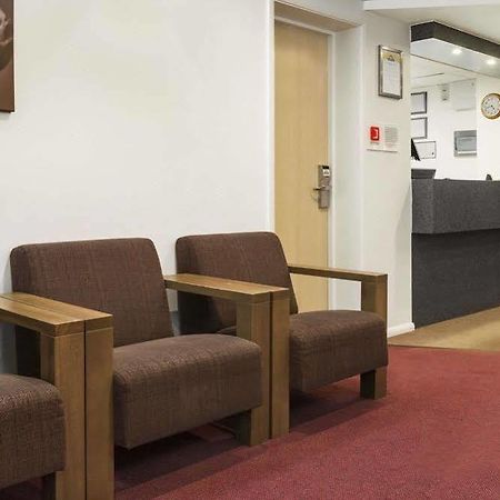 Days Inn By Wyndham London Stansted Airport Birchanger Екстериор снимка