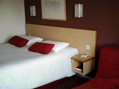 Days Inn By Wyndham London Stansted Airport Birchanger Екстериор снимка